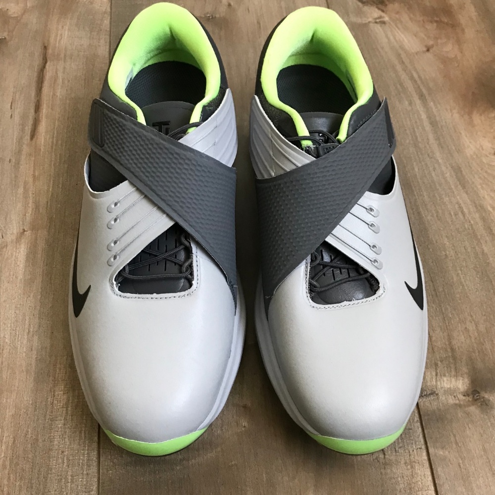 Nike Tiger Woods TW 2017 Golf Shoes - Men's Size 8